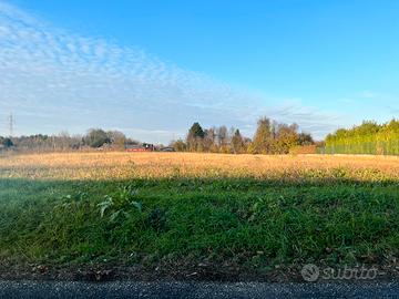 Terreno edificabile con progetto autorizzato