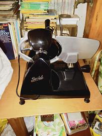 Affettatrice 250 nera berkel
