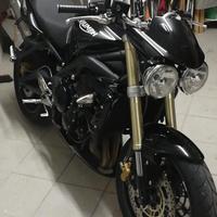 Triumph 675 street triple