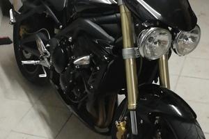 Triumph 675 street triple