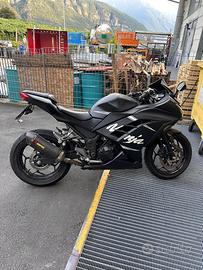 Kawasaki ninja 300