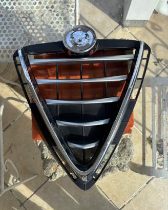 Griglia Anteriore Alfa Romeo Giulietta Originale