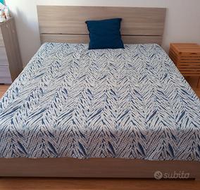 Letto matrimoniale con materasso nuovo