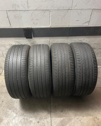Gomme 235/50/19