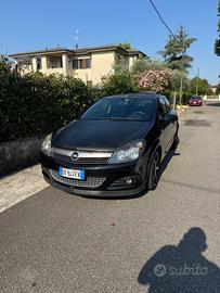 Opel Astra GTC Cosmo 1.6 16V VVT - GPL/Benzina