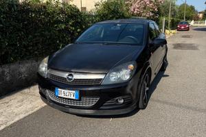 Opel Astra GTC Cosmo 1.6 16V VVT - GPL/Benzina