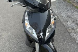 Peugeot Geopolis 250