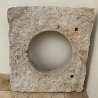 Pietra pozzo antica