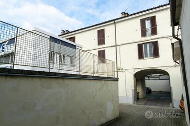 MAGAZZINO A CASALE MONFERRATO