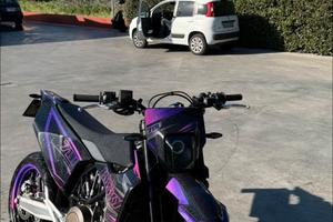 Husqvarna 701 supermoto 2024 depo A LIBRETTO 84.3