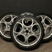 Cerchi in lega R18 silver