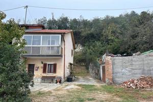 Immobile in asta di 83 m² con 3 locali e box auto 