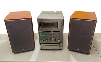 Stereo sony con vano cassetta e porta cd e radio