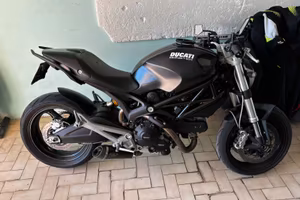 Ducati moster