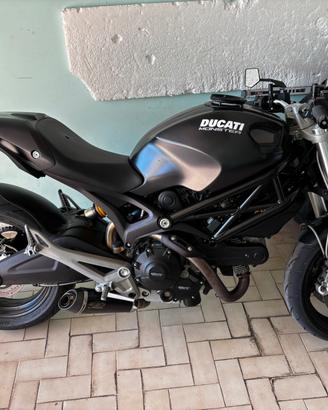 Ducati moster