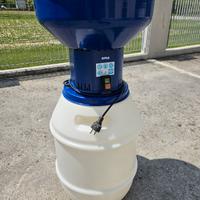 Mulino elettrico per cereali AMA Magico EM50 1600W