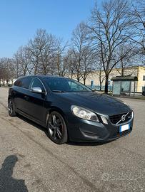 Volvo V60 R-Design 2.0 D3 5 cil.