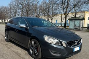 Volvo V60 R-Design 2.0 D3 5 cil.