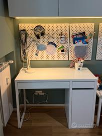 Scrivania bianca ikea MICKE