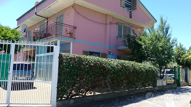 Due appartamenti attigui bi-trilocale