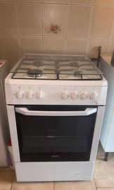 Cucina a gas Beko 4 fuochi con forno
