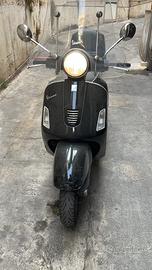 Vespa Piaggio GTS 300