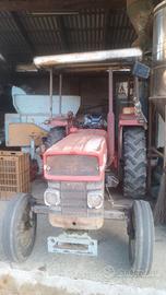 Trattore Massey Ferguson 135