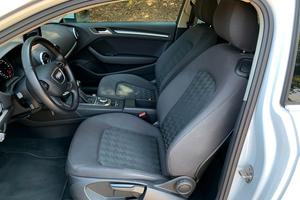 Audi A3 1.6 tdi 105 cv