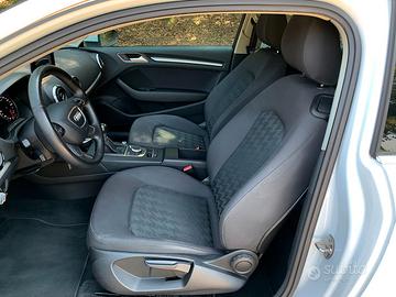 Audi A3 1.6 tdi 105 cv