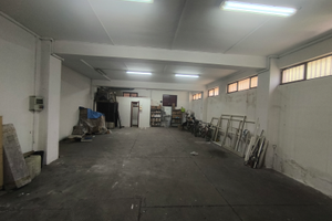 Ampio locale commerciale C/1 a Paternò