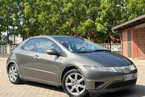 Honda Civic 2.2 i-CTDi 5p. Exclusive LE