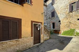 4 LOCALI A SEZZE