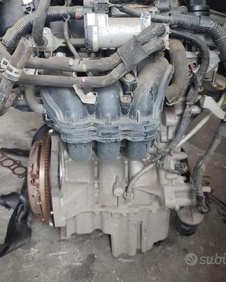 Toyot yaris 2013 - 1kr