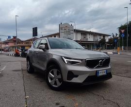 Volvo XC40 B3 automatico Essential Pack tagliandi