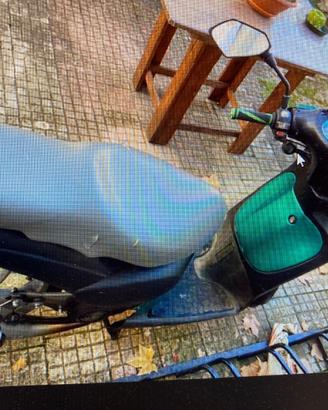 Aprilia Scarabeo 100 - 2012