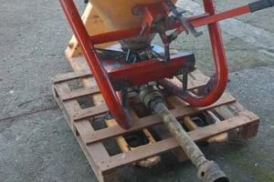 Spandiconcime a cono