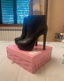 Scarpe con tacco