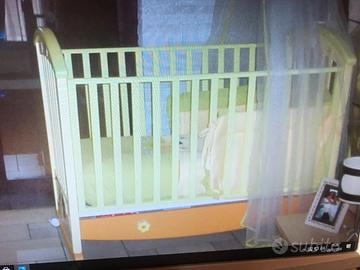 Culla completa di tutto