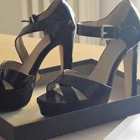 Sandali vernice nera n.38 - nuovi