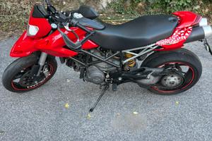 Ducati Hypermotard 796, A2 depo a libretto