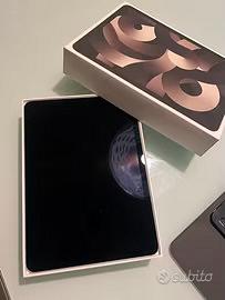 IPad Air 5 - M1 + Cover con tastiera (Logitech)