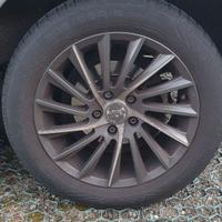 Cerchi in Lega 16" con pneumatici 205/55R16