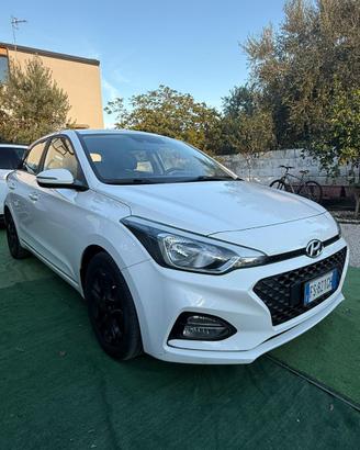 Hunday i20 T-GDI
