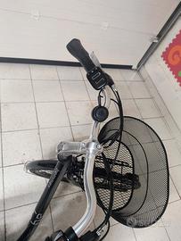 Bicicletta City bike unisex pedalata assistita