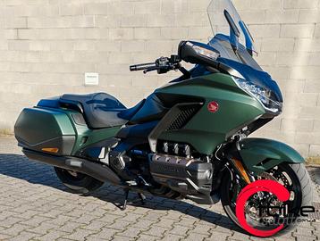 Honda GL 1800 Gold Wing BAGGER DCT
