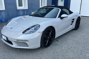 Porsche 718 Spider 300CV