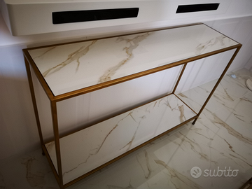 Consolle oro e calacatta