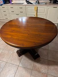 Tavolo classico legno massiccio e sedie abbinate