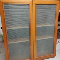 Mobiletto pensile/Vetrinetta con ante in vetro