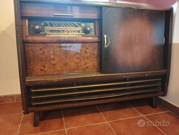 mobile TV radio e giradischi nordmende 